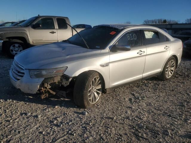 2013 FORD Taurus