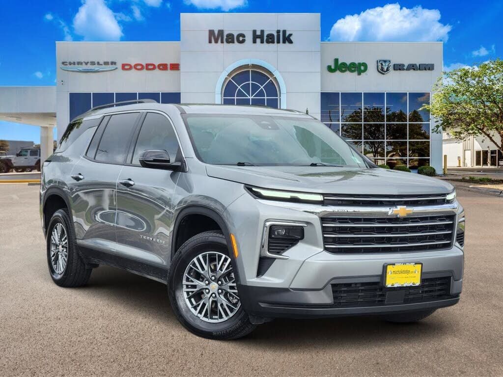 2025 CHEVROLET Traverse