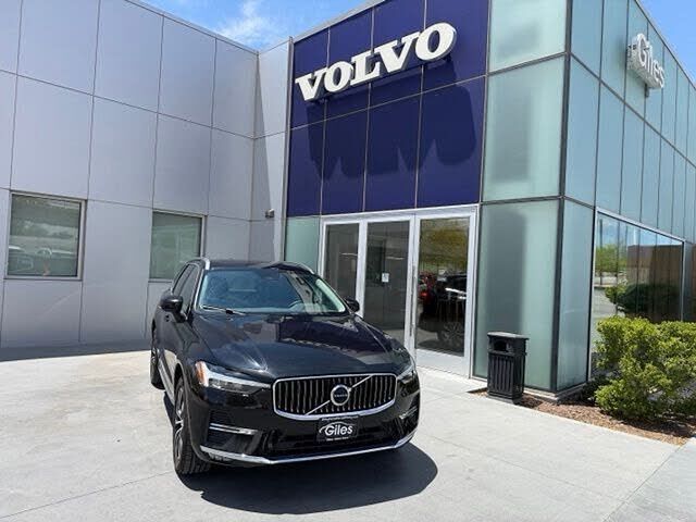 2023 VOLVO XC60