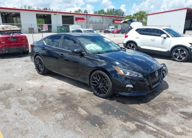 2022 NISSAN Altima