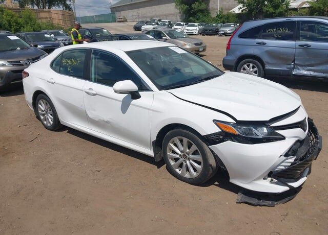 2020 TOYOTA Camry