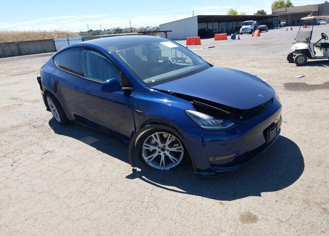 2022 TESLA Model Y