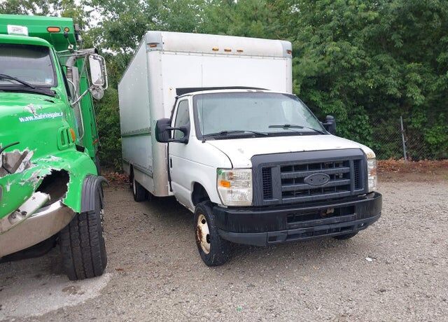 2009 FORD E-350