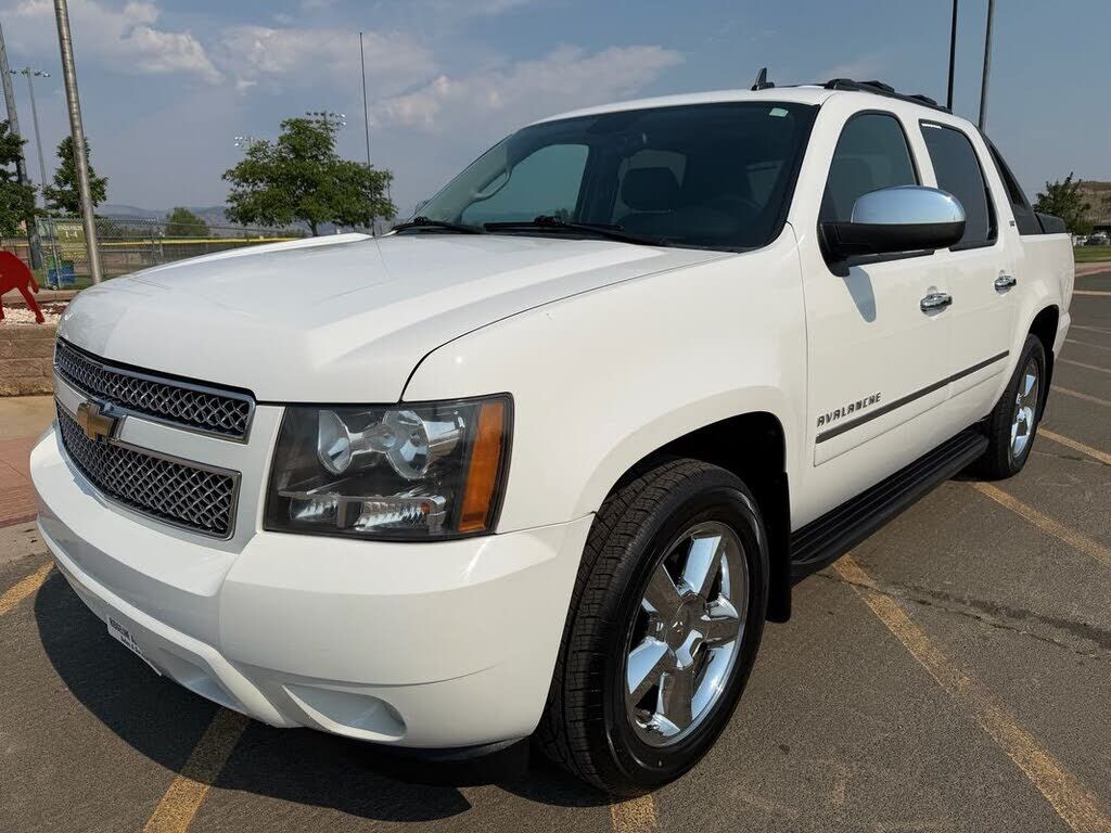 2011 CHEVROLET Avalanche