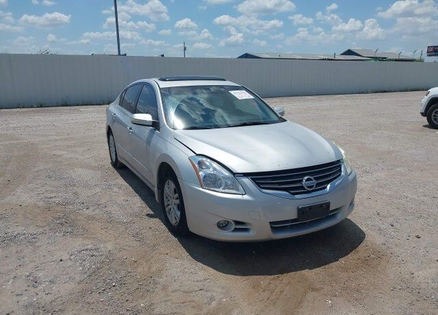 2012 NISSAN Altima