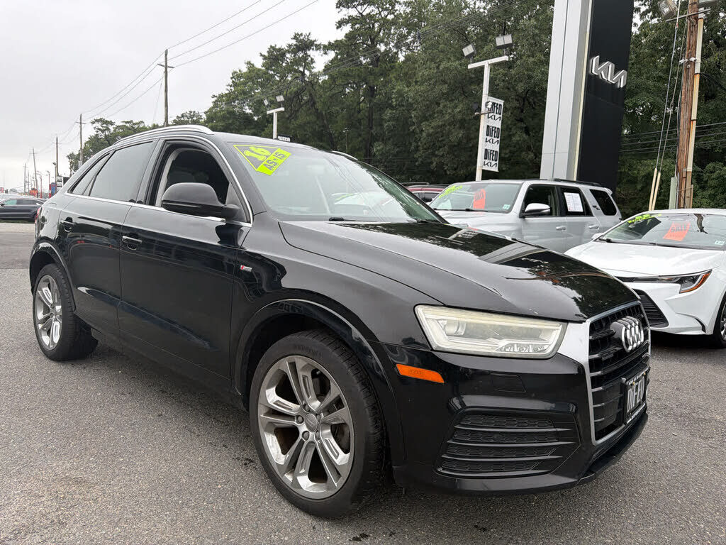 2016 AUDI Q3