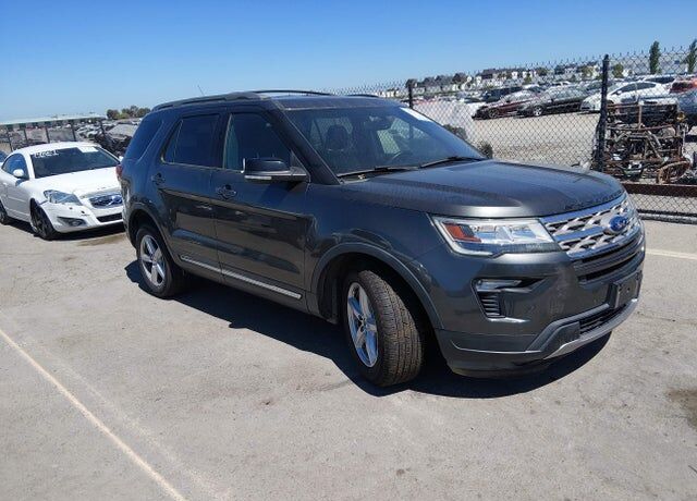 2018 FORD Explorer