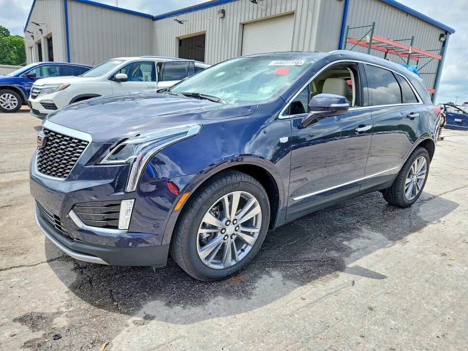2025 CADILLAC XT5