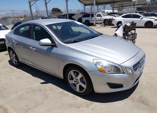 2013 VOLVO S60