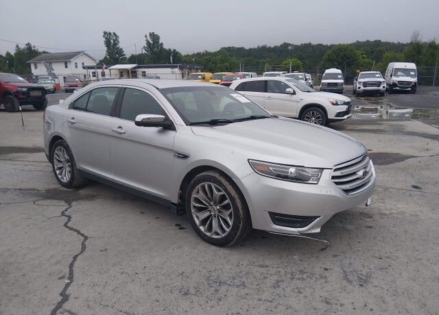 2016 FORD Taurus