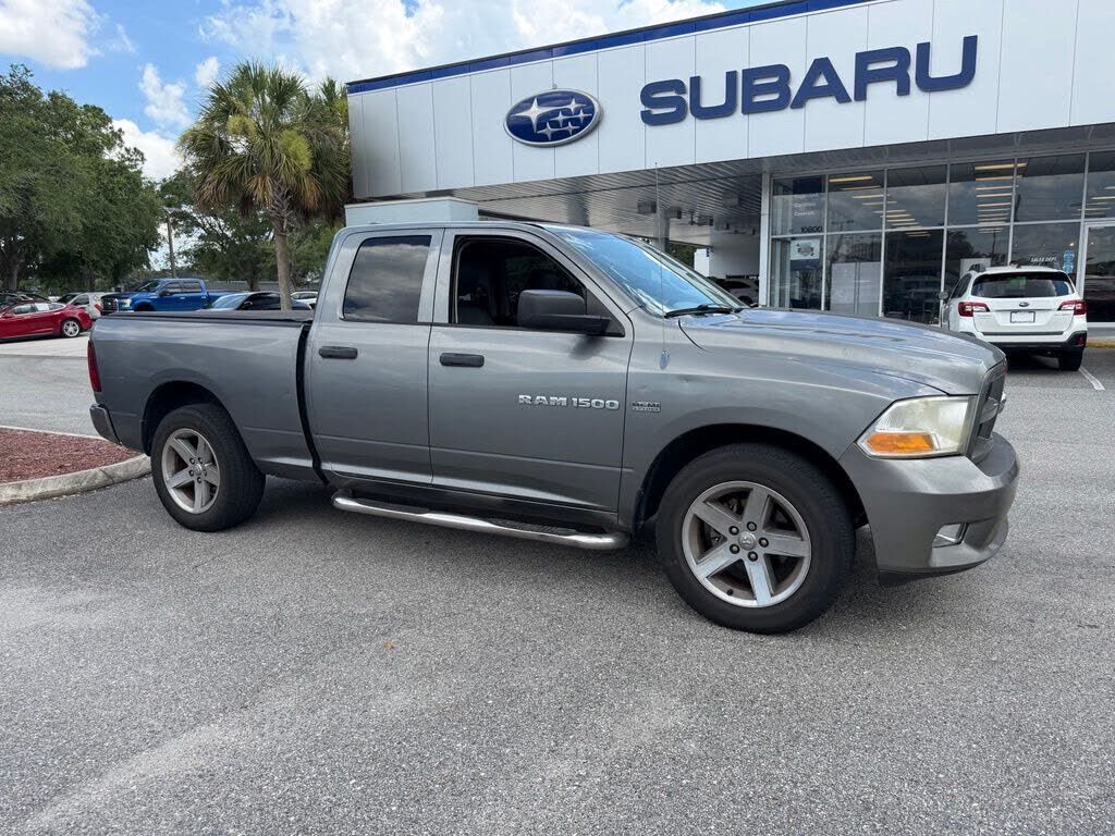 2012 DODGE Ram