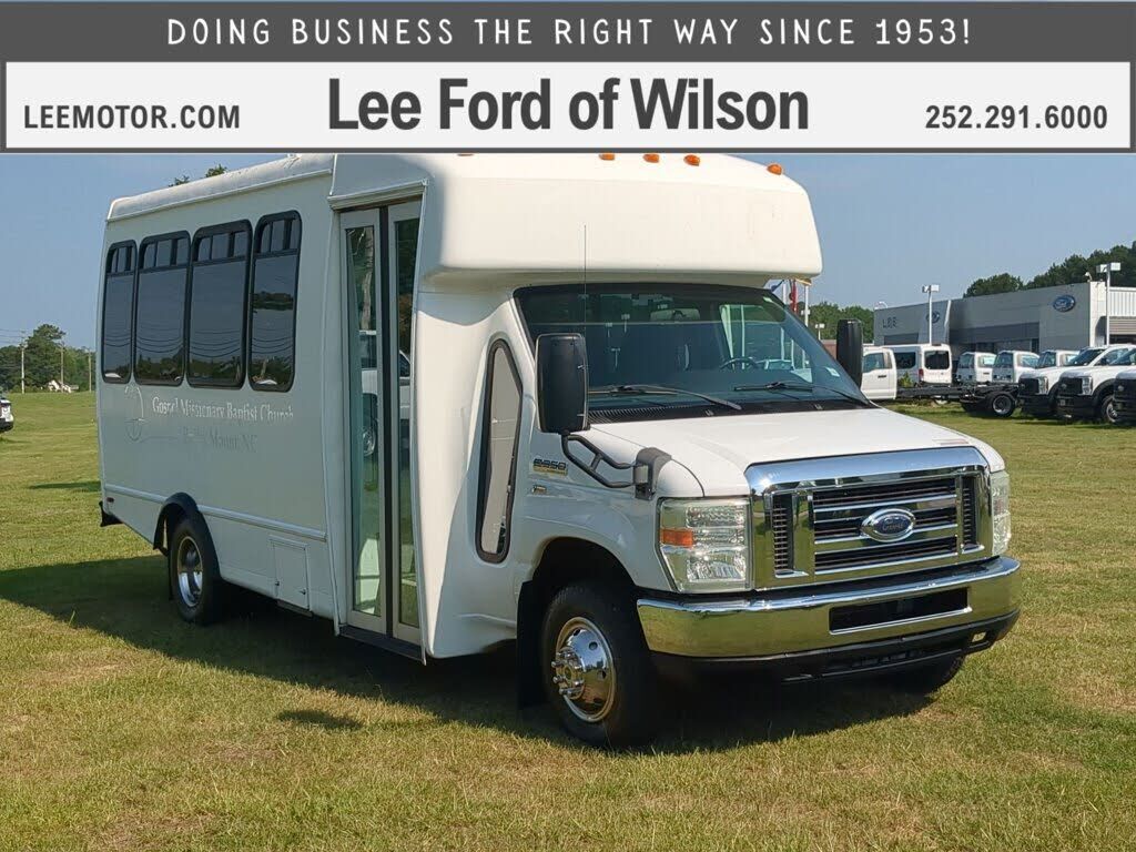 2013 FORD E-350