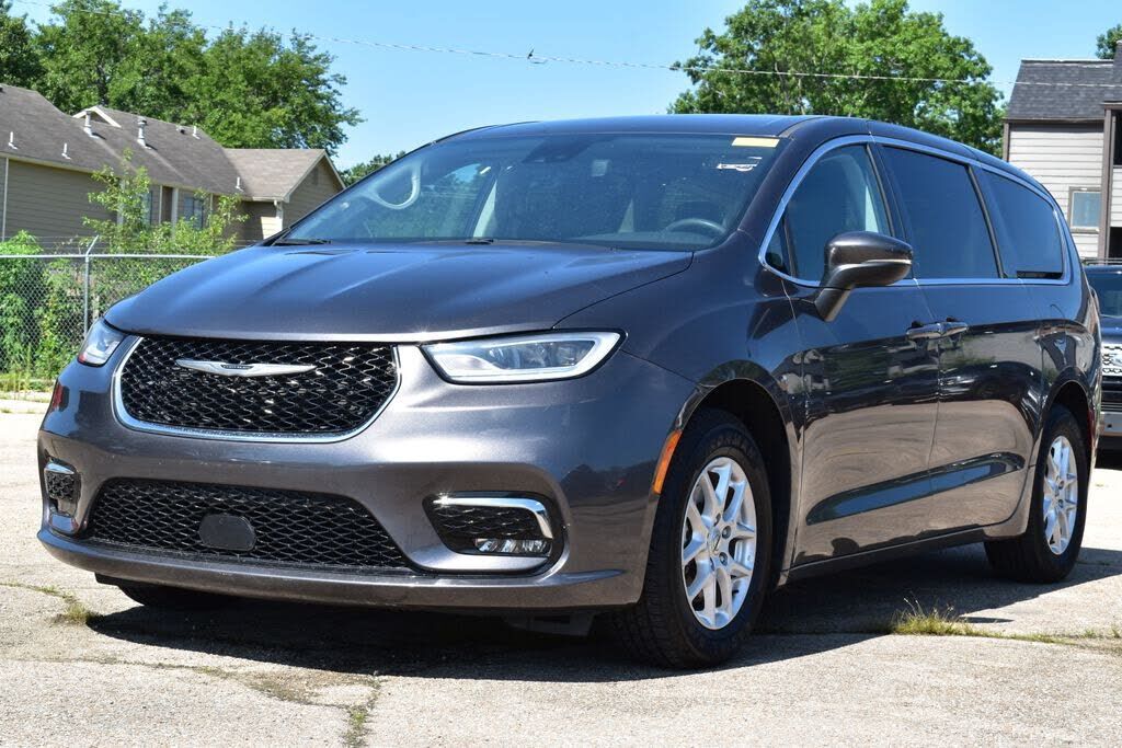 2023 CHRYSLER Pacifica