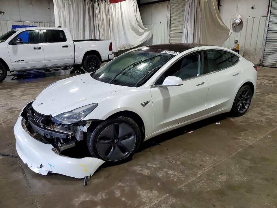2018 TESLA Model 3