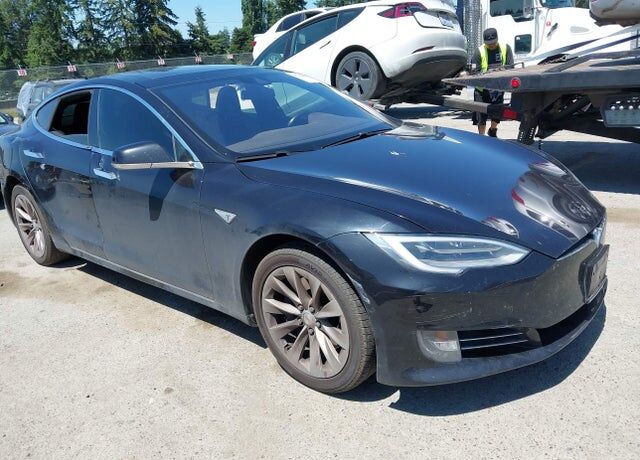 2016 TESLA Model S