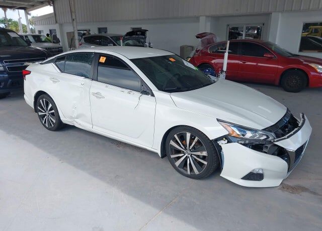 2022 NISSAN Altima