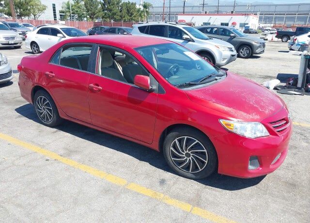 2013 TOYOTA Corolla