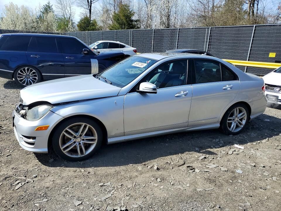 2014 MERCEDES-BENZ C-Class