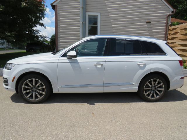 2018 AUDI Q7