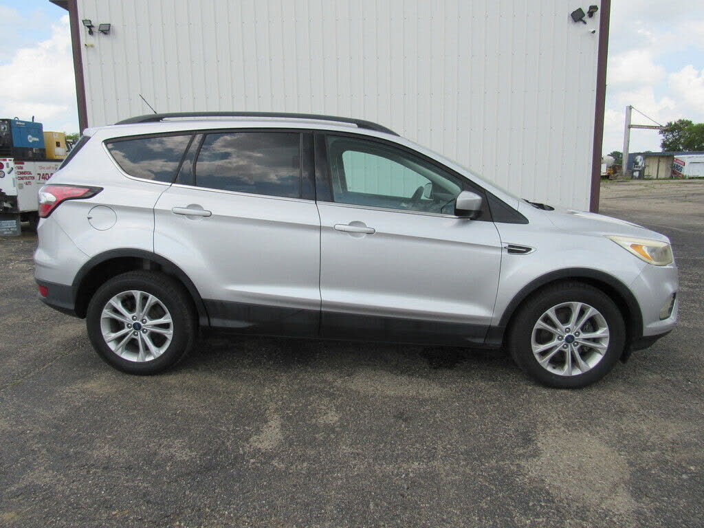 2018 FORD Escape