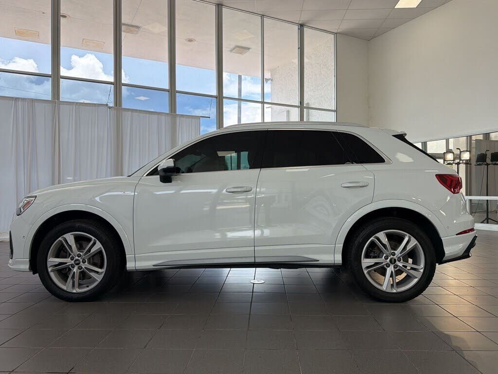 2021 Audi Q3