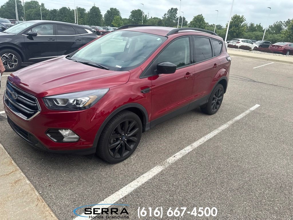 2018 FORD Escape
