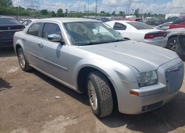 2010 CHRYSLER 300