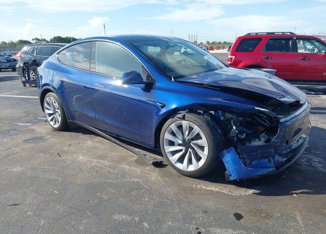 2026 TESLA Model Y