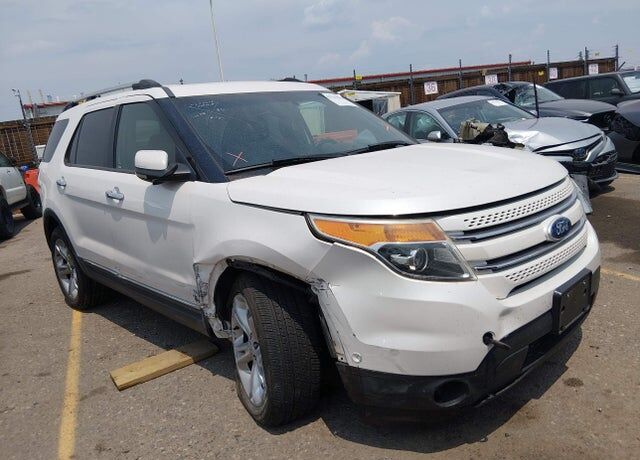 2011 FORD Explorer