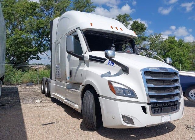 2022 FREIGHTLINER Cascadia