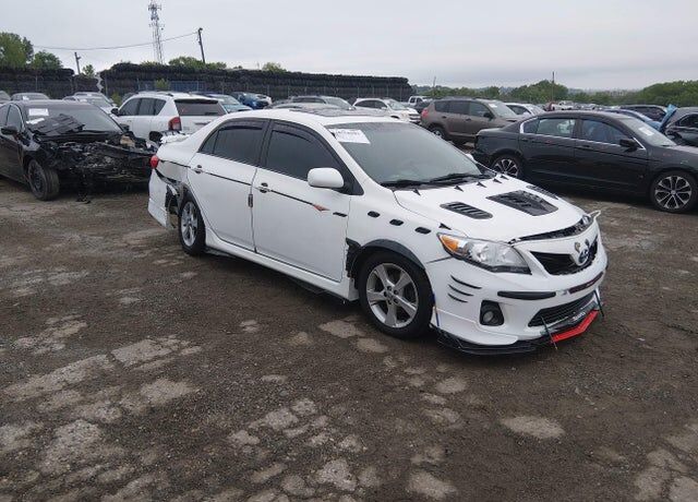 2013 TOYOTA Corolla