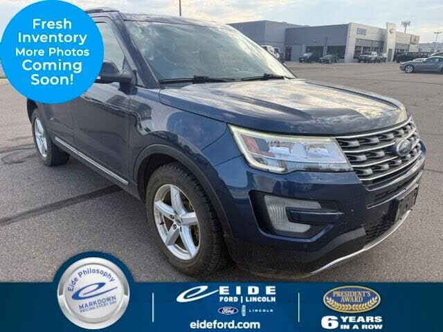 2017 FORD Explorer