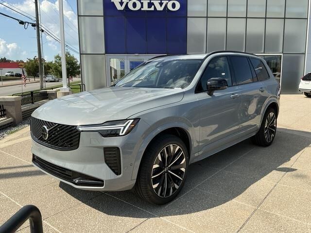 2026 VOLVO XC90