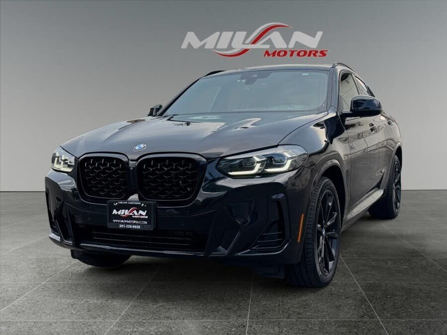 2023 BMW X4