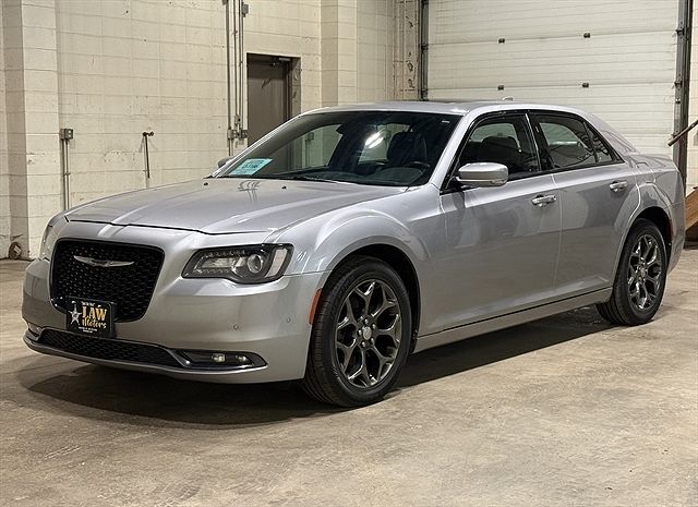 2017 CHRYSLER 300