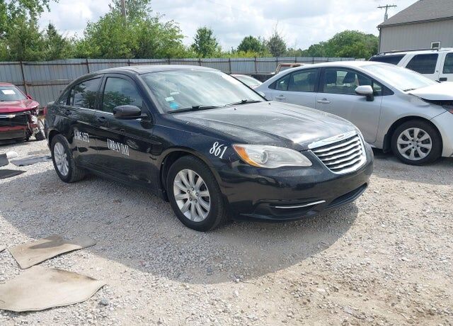2014 CHRYSLER 200