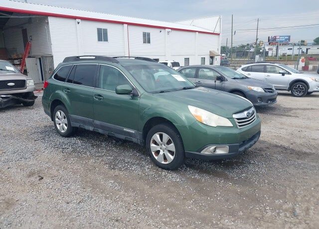 2011 SUBARU Outback