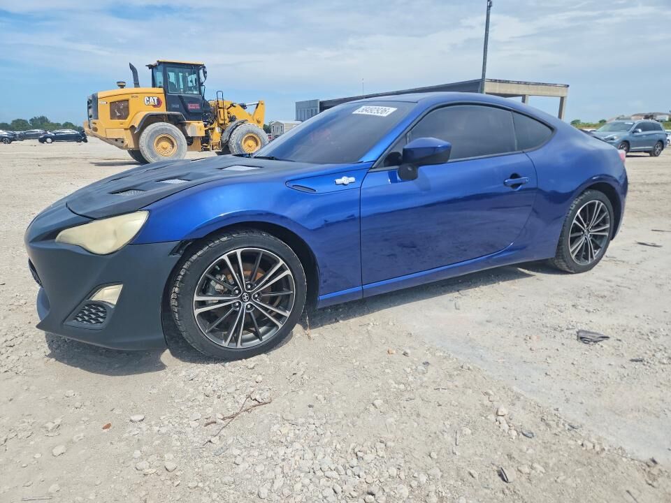2013 TOYOTA Scion