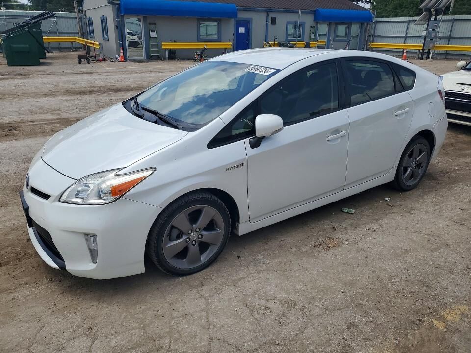 2015 TOYOTA PRIUS