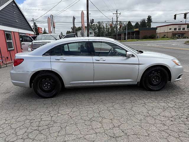 2012 CHRYSLER 200