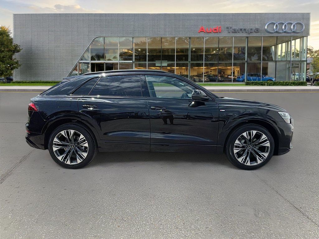 2026 Audi Q8
