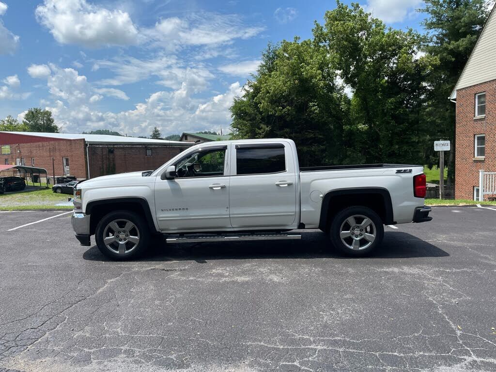 2018 CHEVROLET Silverado