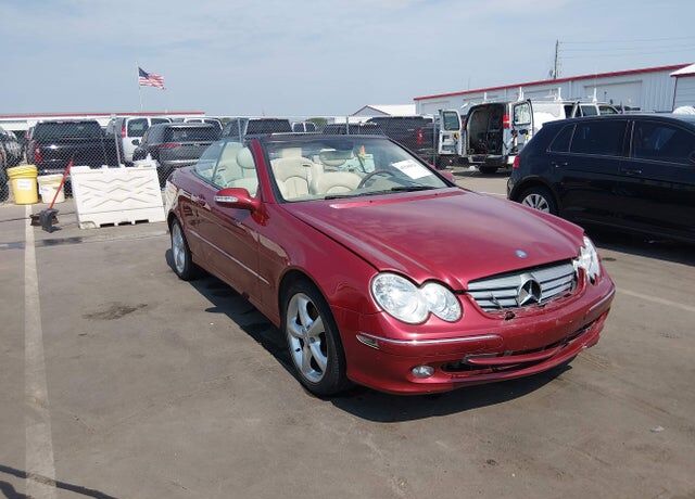 2005 MERCEDES-BENZ CLK-Class