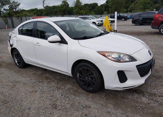 2013 MAZDA Mazda3