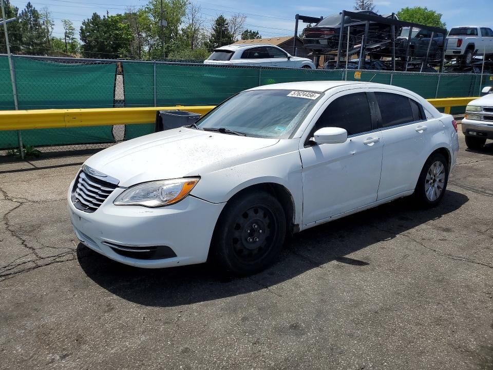 2013 CHRYSLER 200