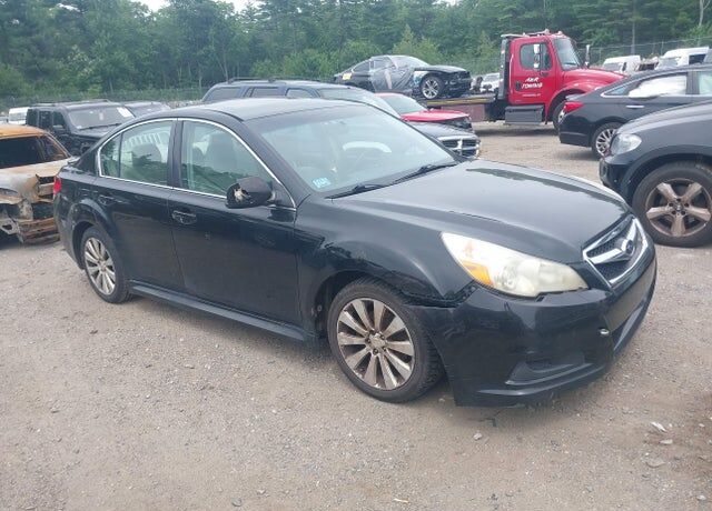 2011 SUBARU Legacy