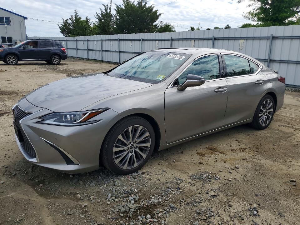 2021 LEXUS ES