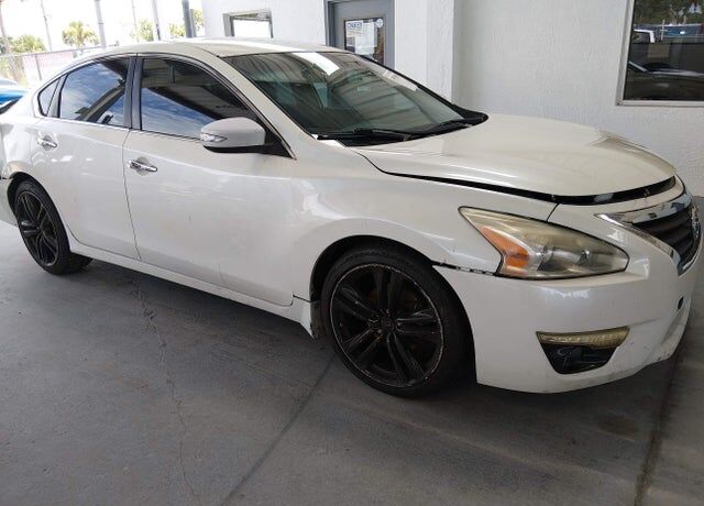 2013 NISSAN Altima