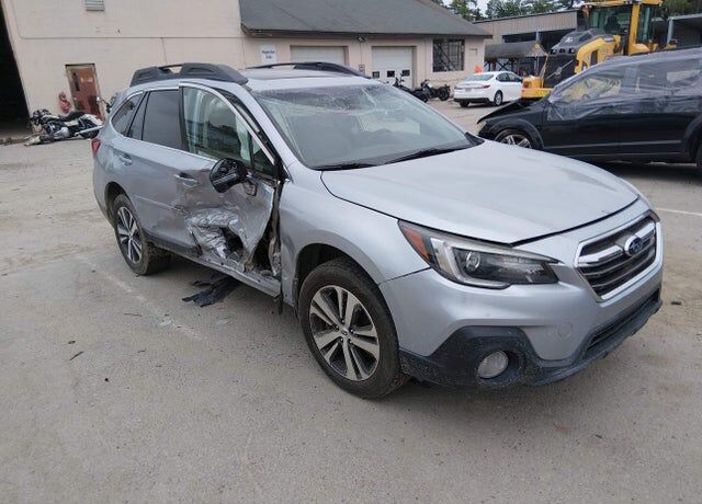 2018 SUBARU Outback