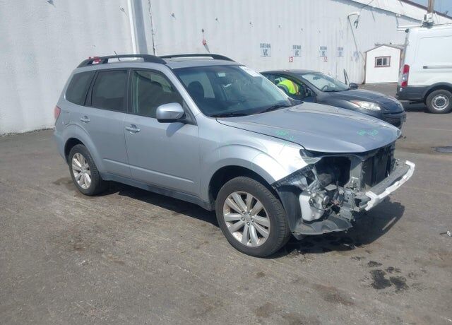 2012 SUBARU Forester